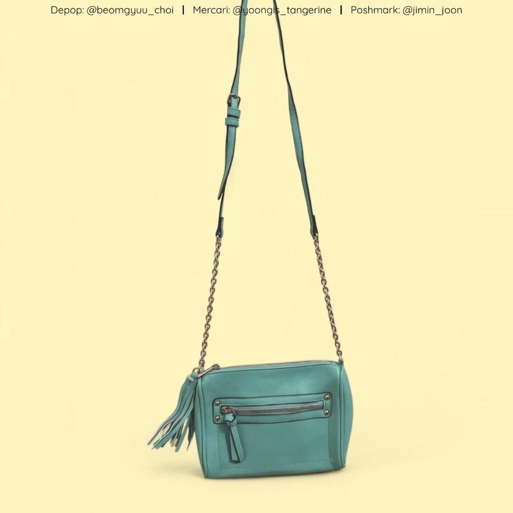 Mint green crossbody purse ✨